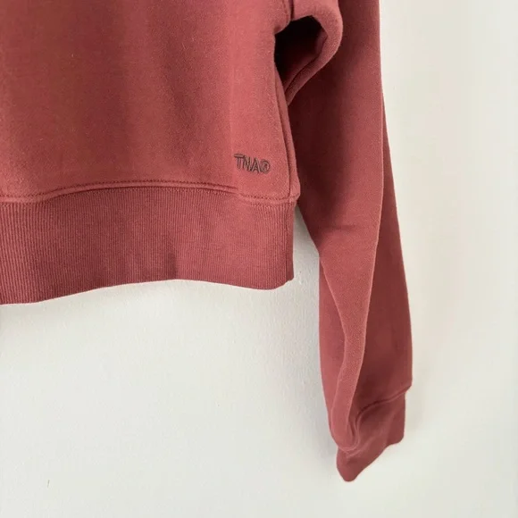 TNA NWT Cozy Fleece Perfect 1/4 Zip Pullover Sweater Sweatfleece Maroon Aritzia - Picture 4 of 7